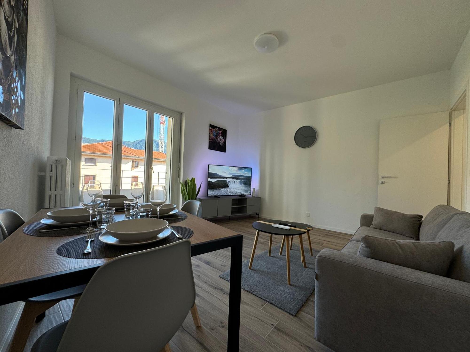 Deluxe Central Apartment - Free Parking Lugano Exterior photo